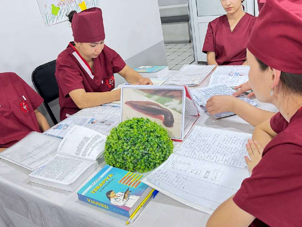 1-2Н24  guruh talabalari bilan amaliy ochiq dars o‘tkazildi