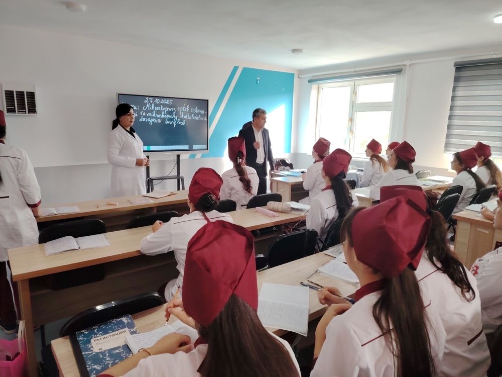 Техникум директори томонидан талабаларнинг таклифлари урганилди.