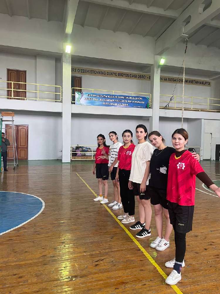 Спортнинг волейбол тури буйича мусобака утказилди.