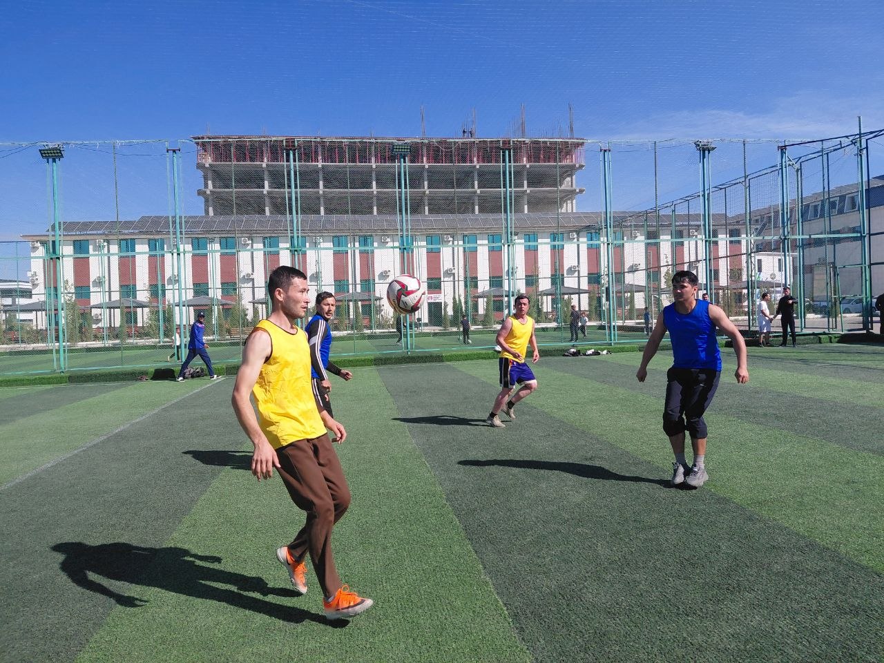 Mini-futbol musobaqasi
