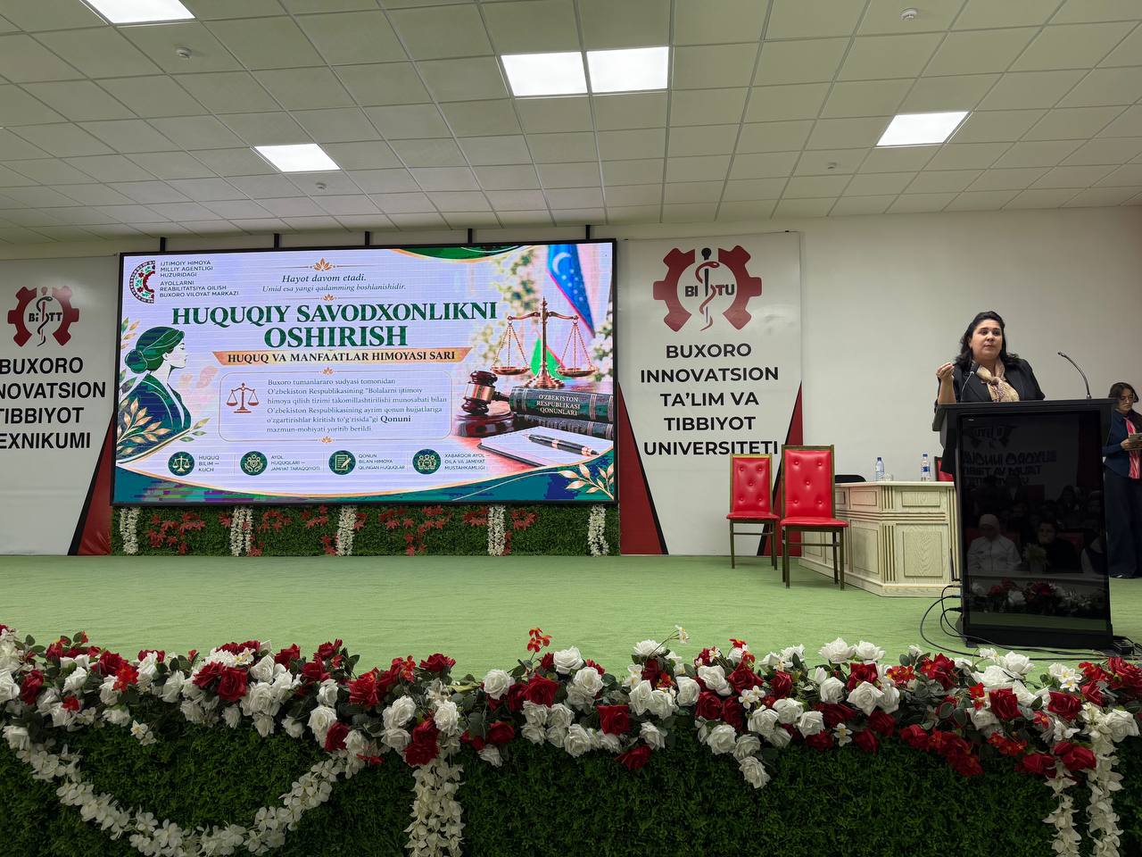 Roundtable discussion on "Introducing students to new decisions and innovations in the field of protection of women and children from oppression and violence"